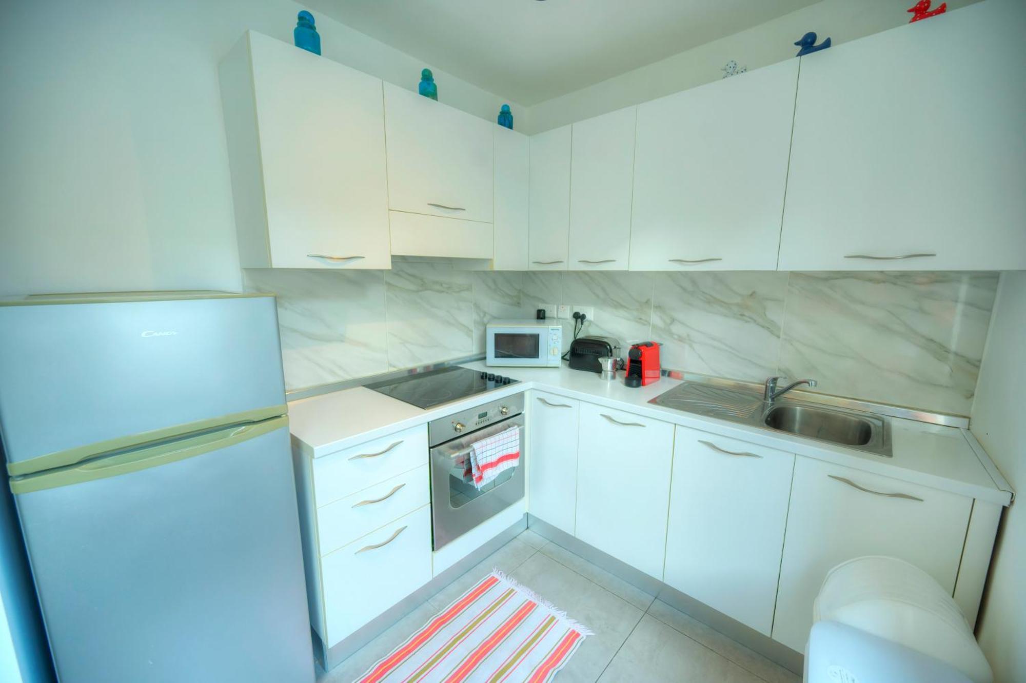 Seaview Sliema 30 Seconds To High Street & Ferry, 2X Double En-Suite Bedrooms, Modern Whole Traditional Townhouse, Kitchen, Living Area, & Roof Terrace Exterior foto